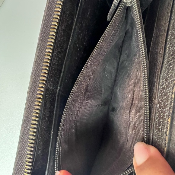 Authentic Gucci Wallet - Picture 7 of 8